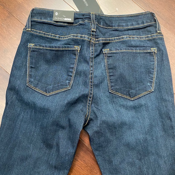 Fashion Nova Jeans - Picture 4 of 6